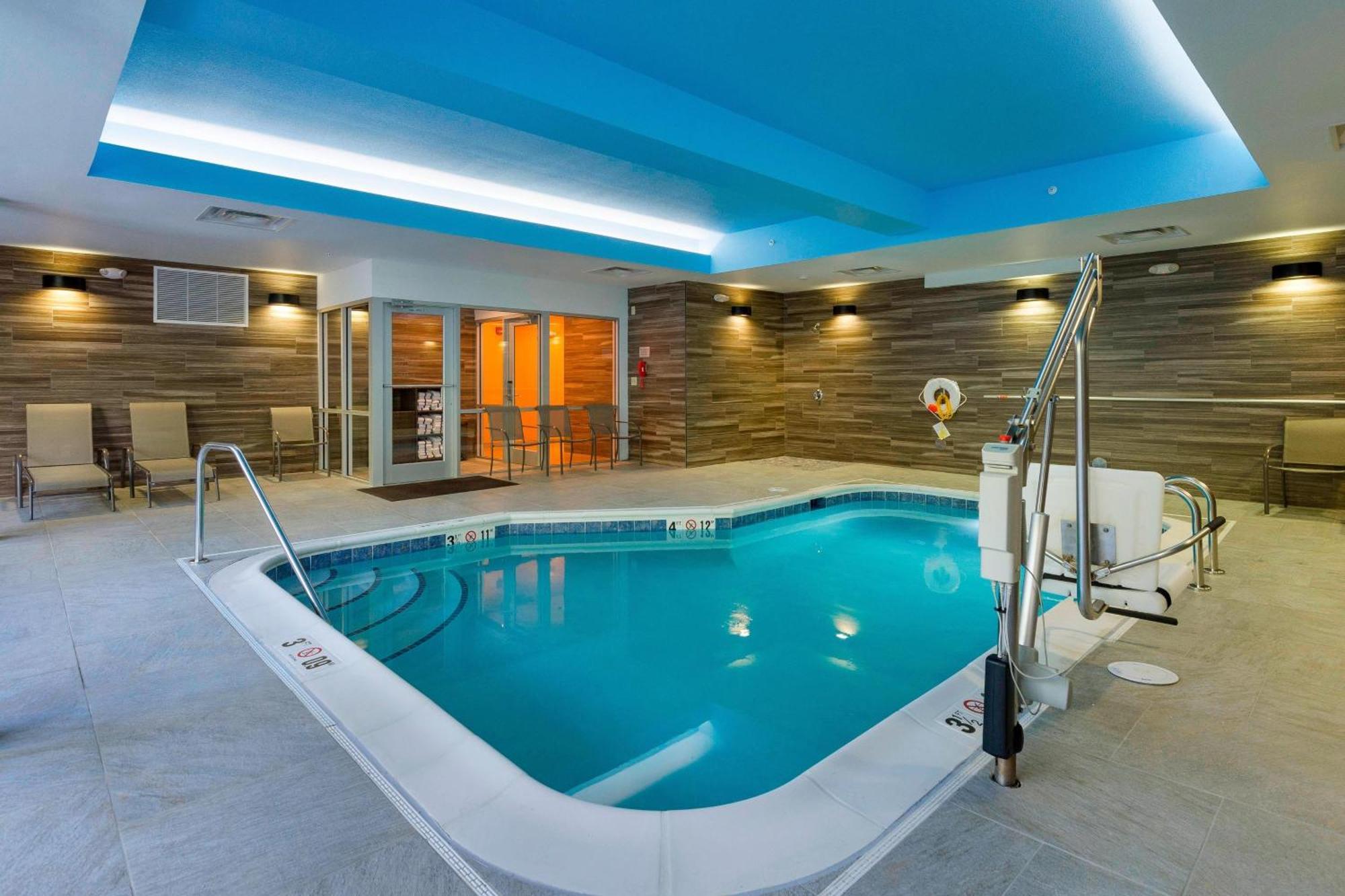 Fairfield & By Marriott 3*