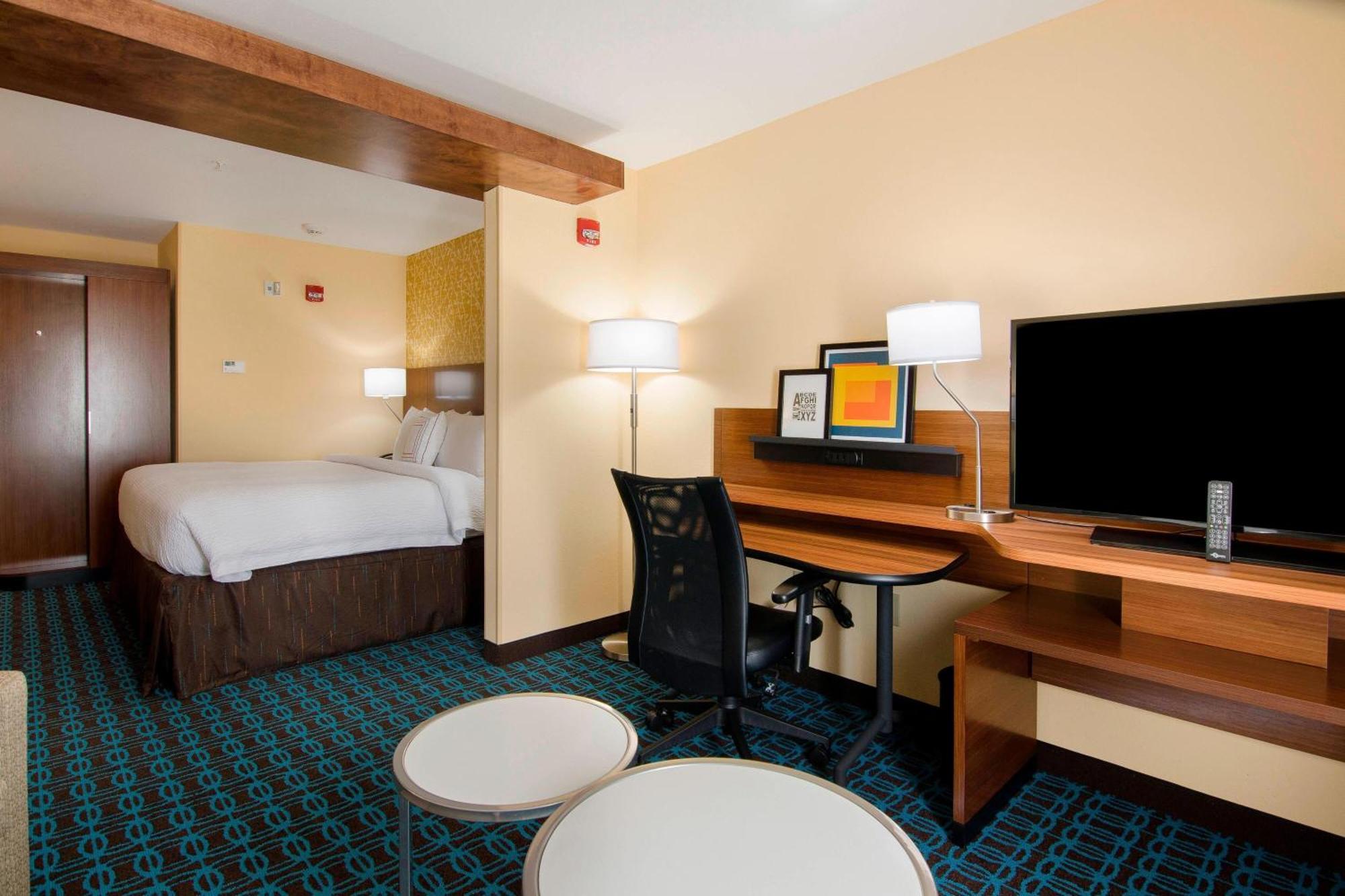 Hotel Fairfield & By Marriott