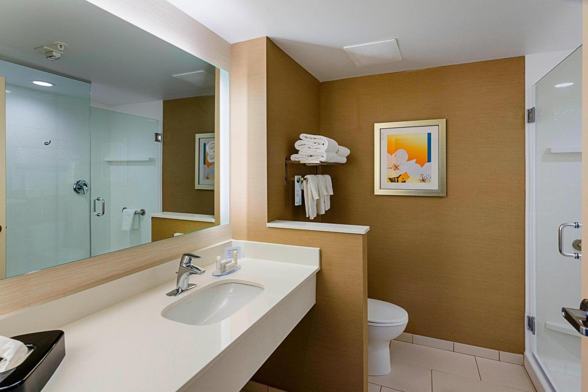 Hotel Fairfield & By Marriott