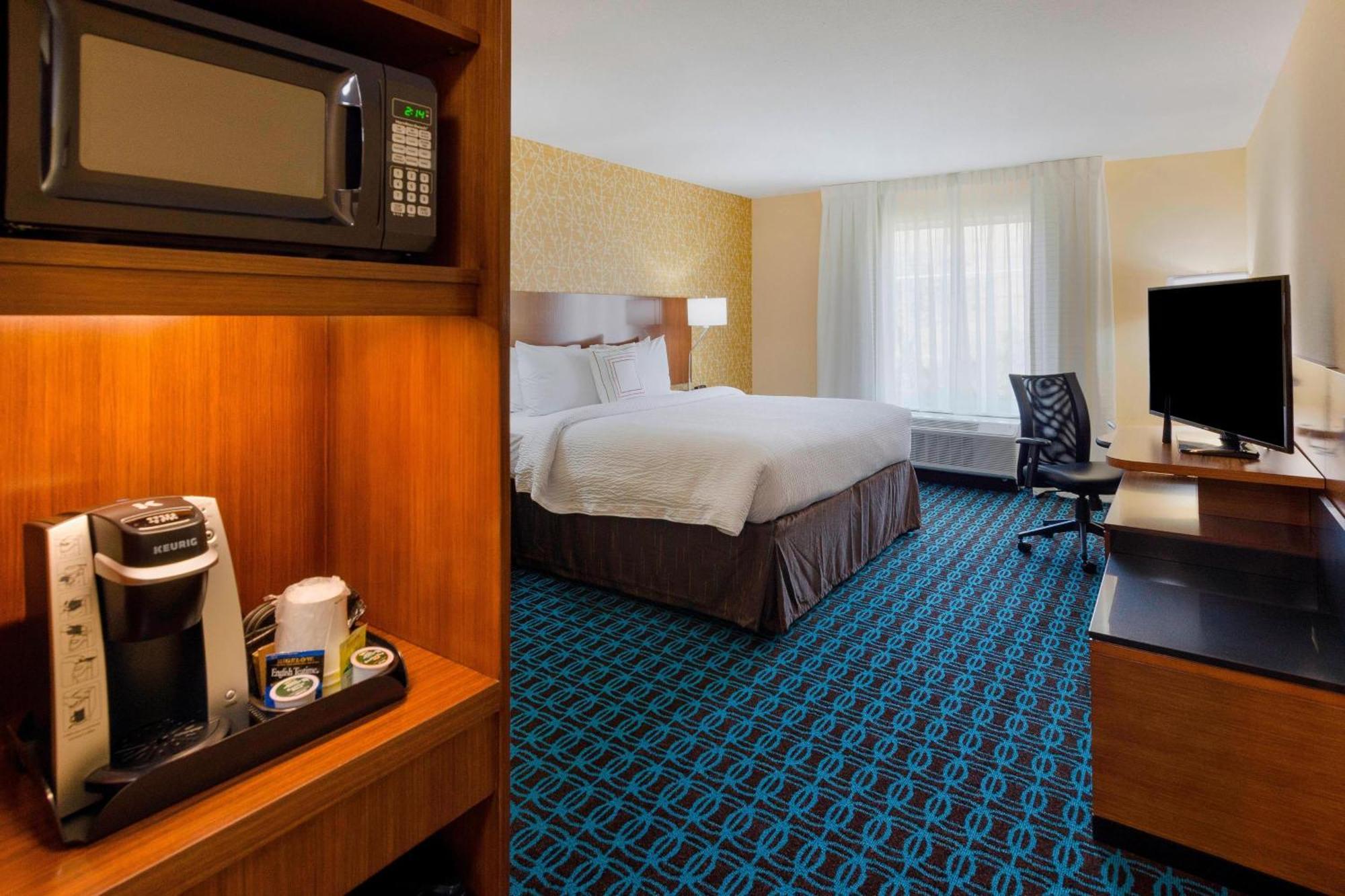 Fairfield & By Marriott 3*