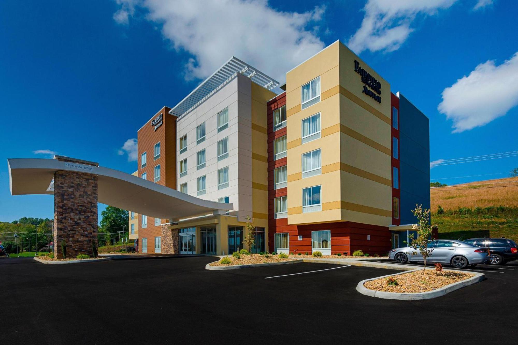 Fairfield & By Marriott 3*