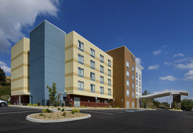 Hotel Fairfield & By Marriott 3*