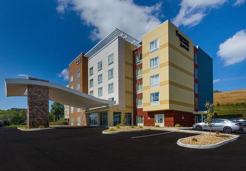Fairfield & By Marriott Hotel 3*
